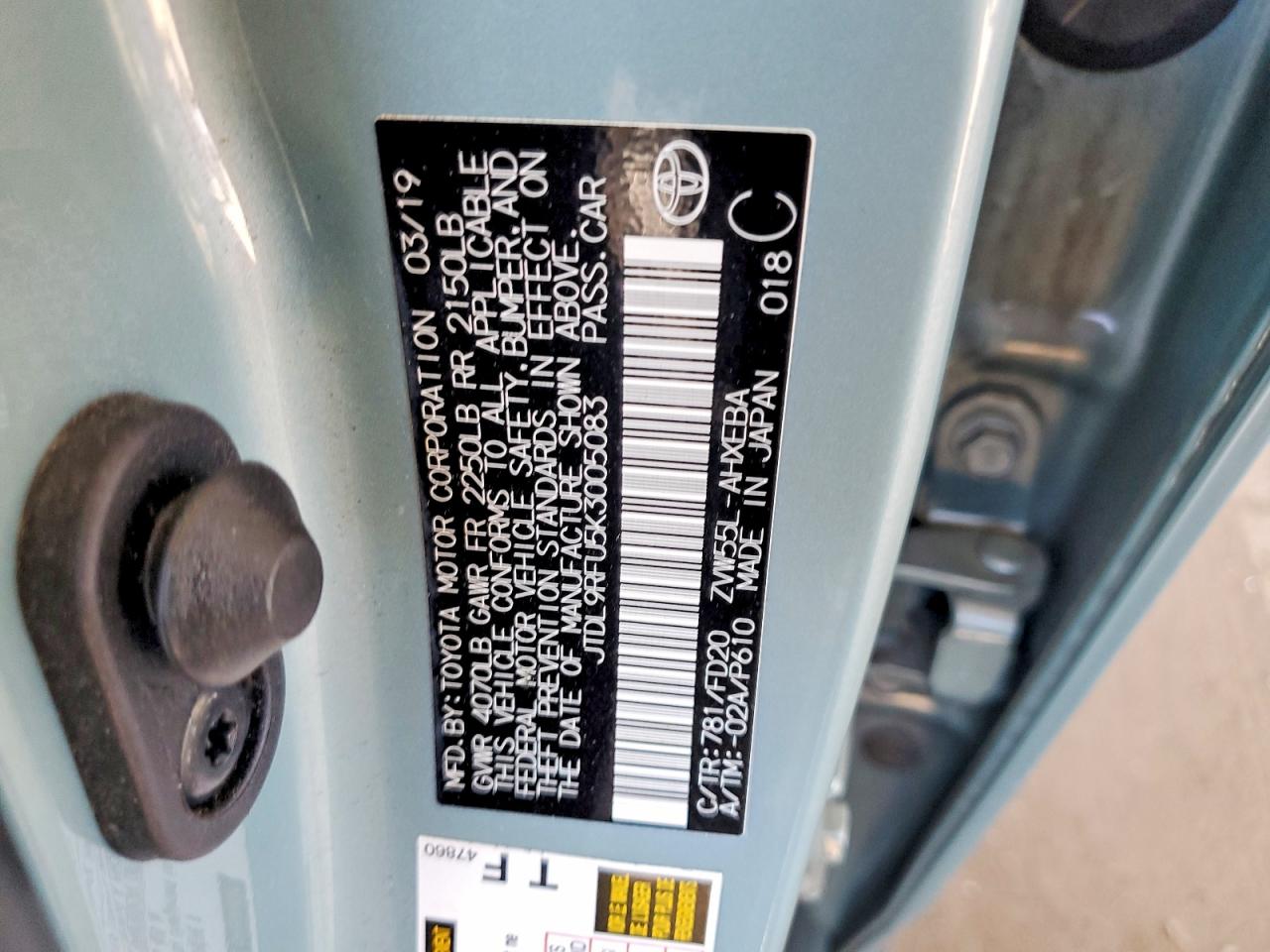 2019 TOYOTA PRIUS LE A