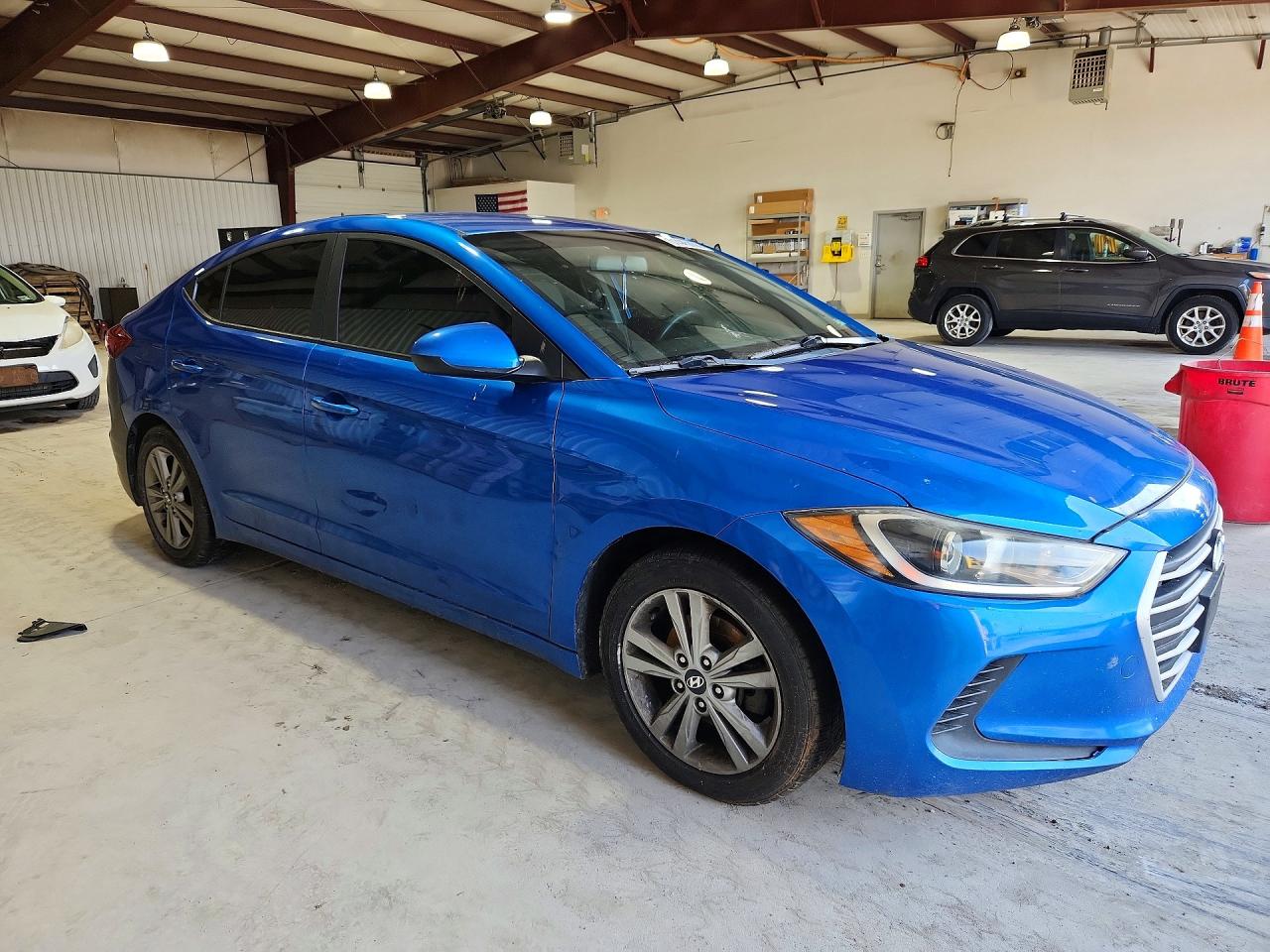 2017 HYUNDAI ELANTRA