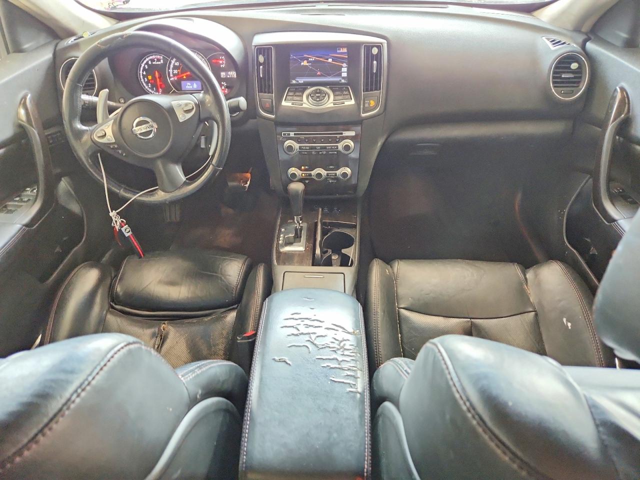 2012 NISSAN MAXIMA
