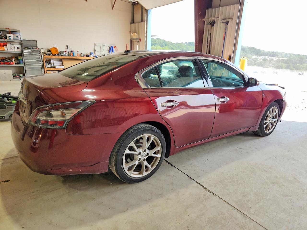 2012 NISSAN MAXIMA
