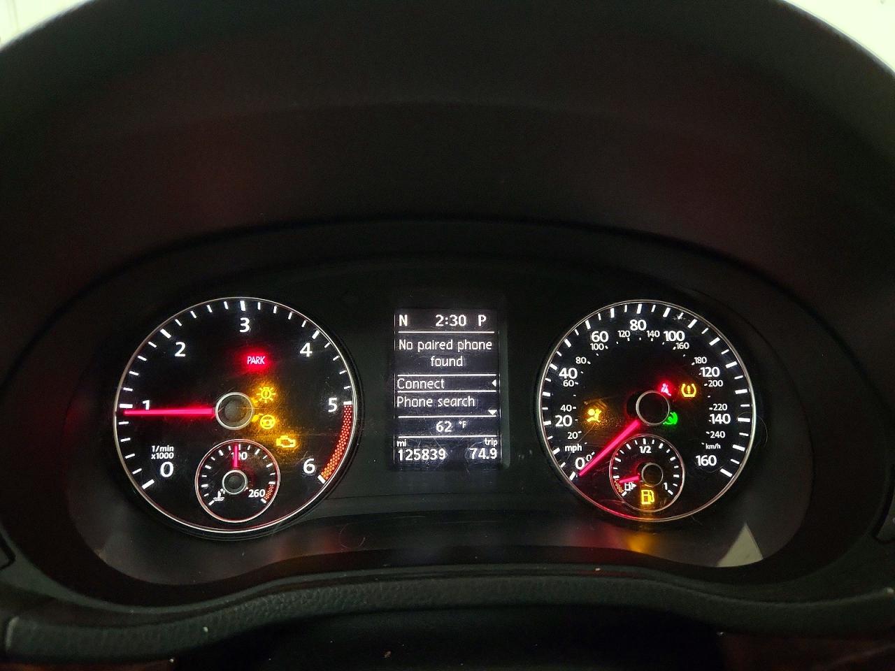 2013 VOLKSWAGEN PASSAT