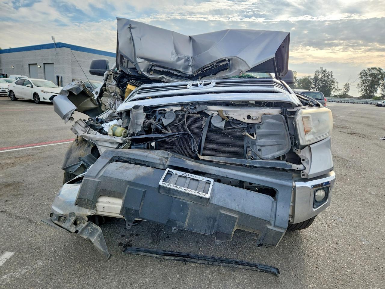 2016 TOYOTA TUNDRA