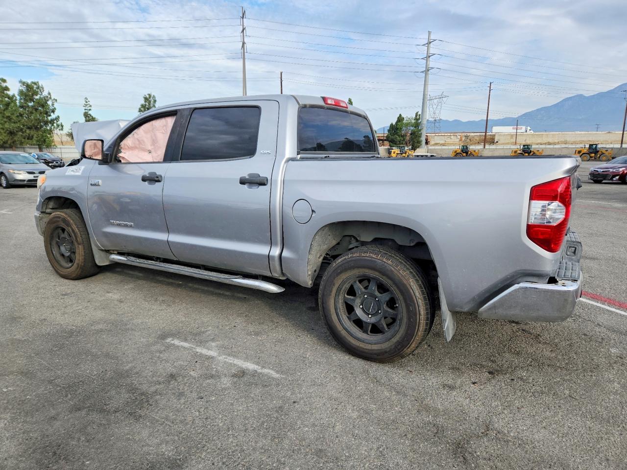 2016 TOYOTA TUNDRA