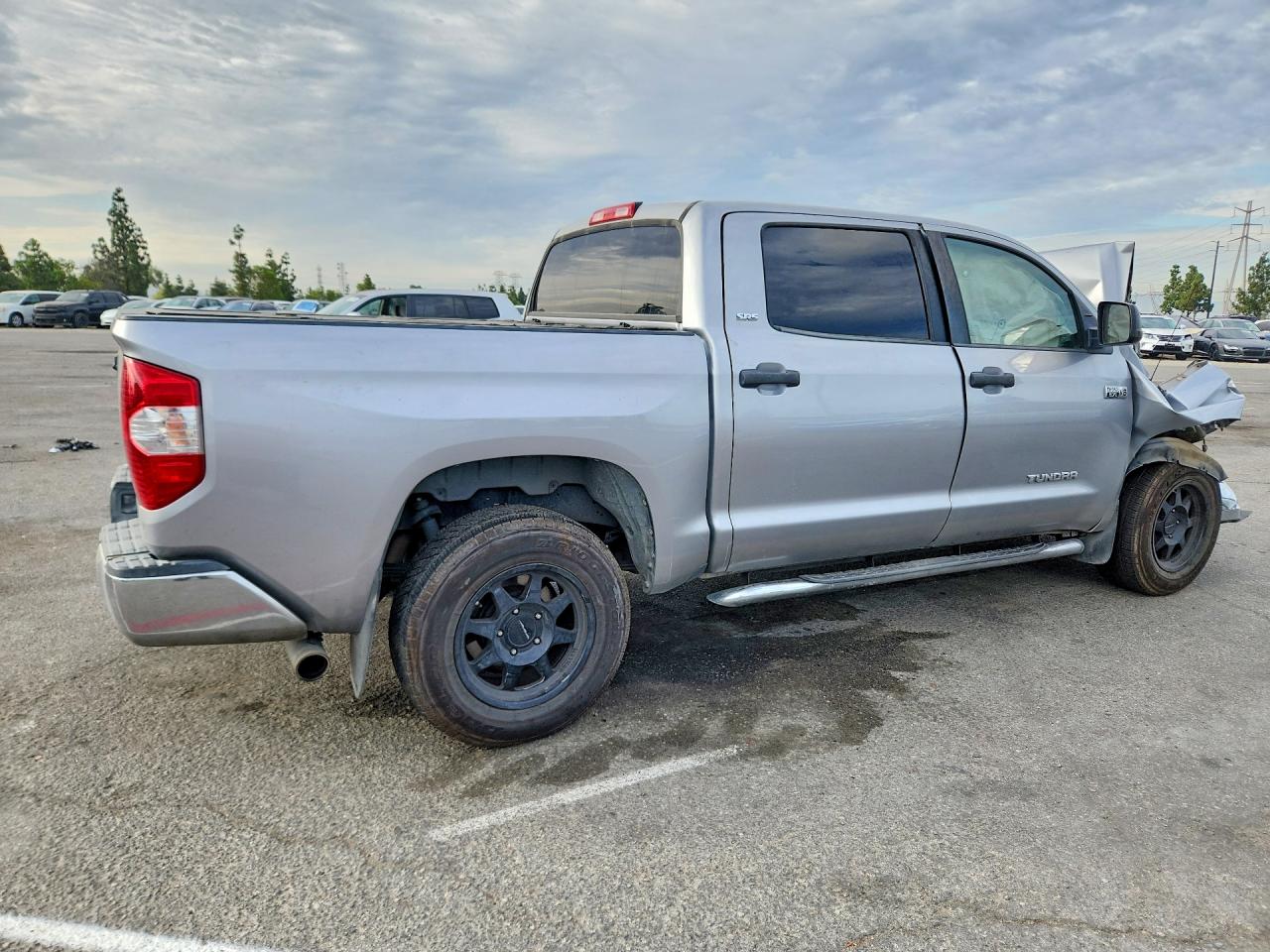 2016 TOYOTA TUNDRA