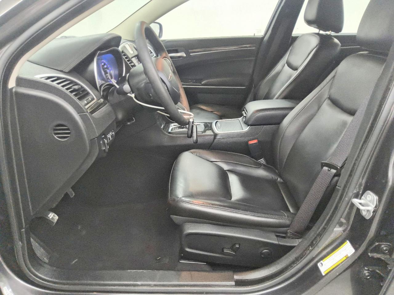 2022 CHRYSLER 300