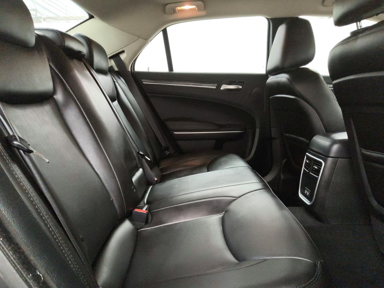 2022 CHRYSLER 300