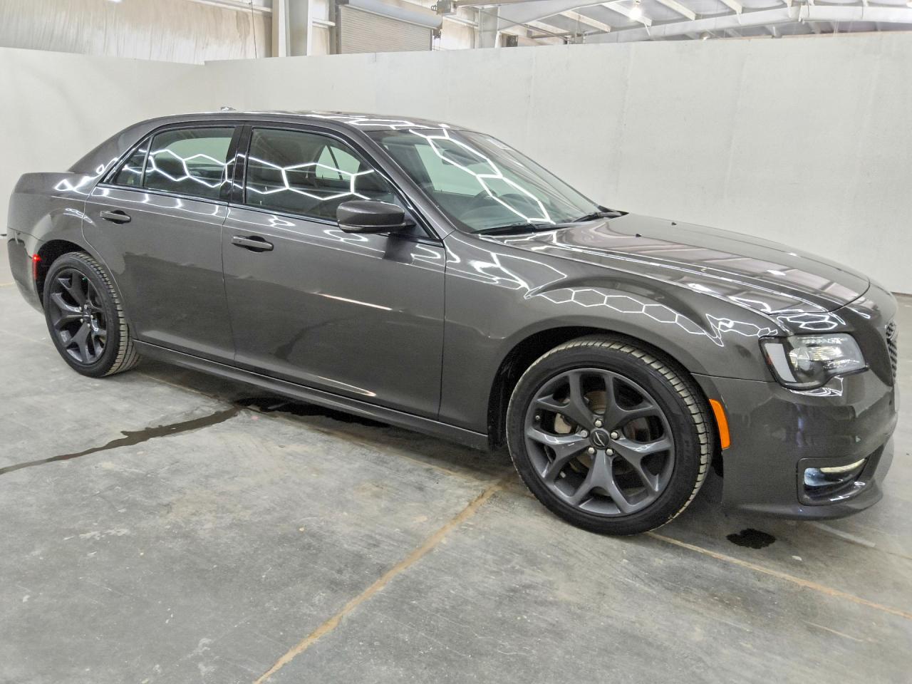 2022 CHRYSLER 300