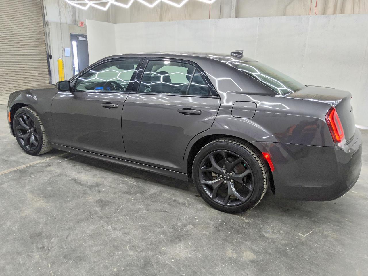 2022 CHRYSLER 300