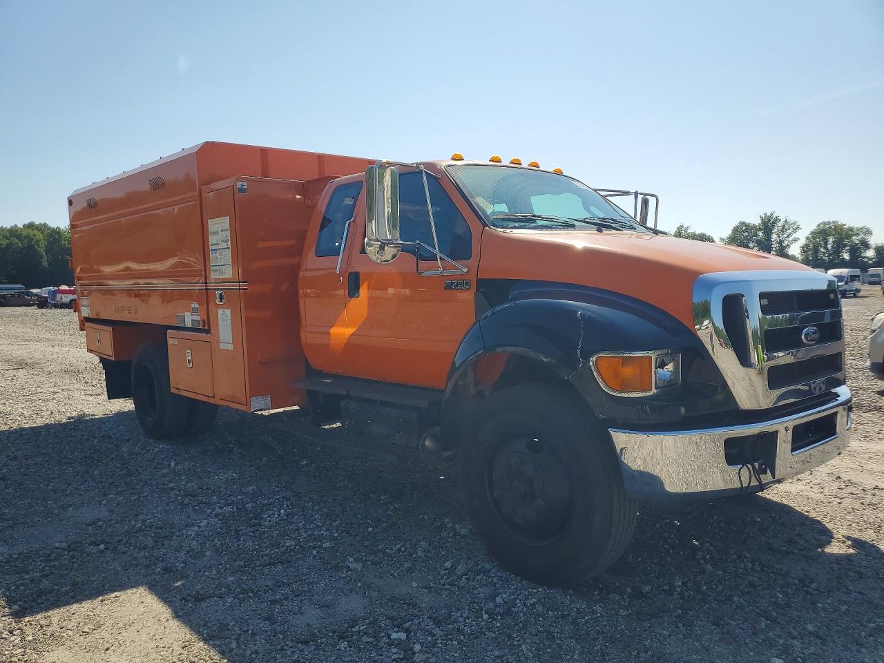 2015 FORD F750 SUPER