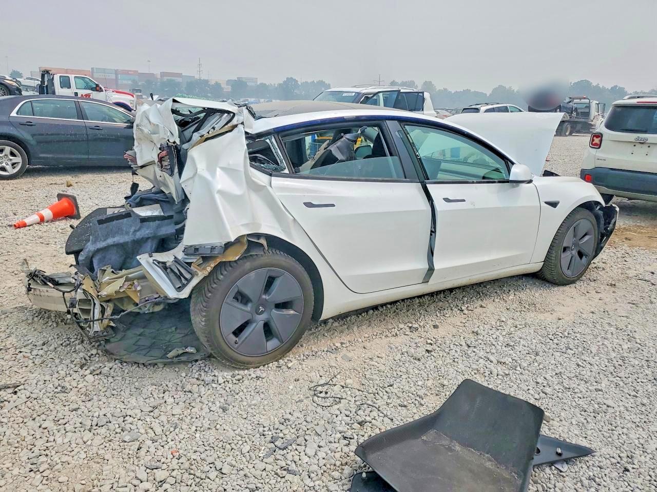 2021 TESLA MODEL 3