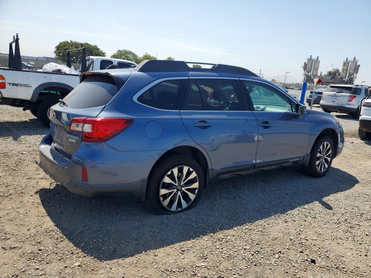 2017 SUBARU OUTBACK