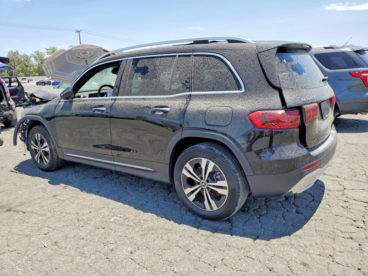 2025 MERCEDES-BENZ GLB-CLASS