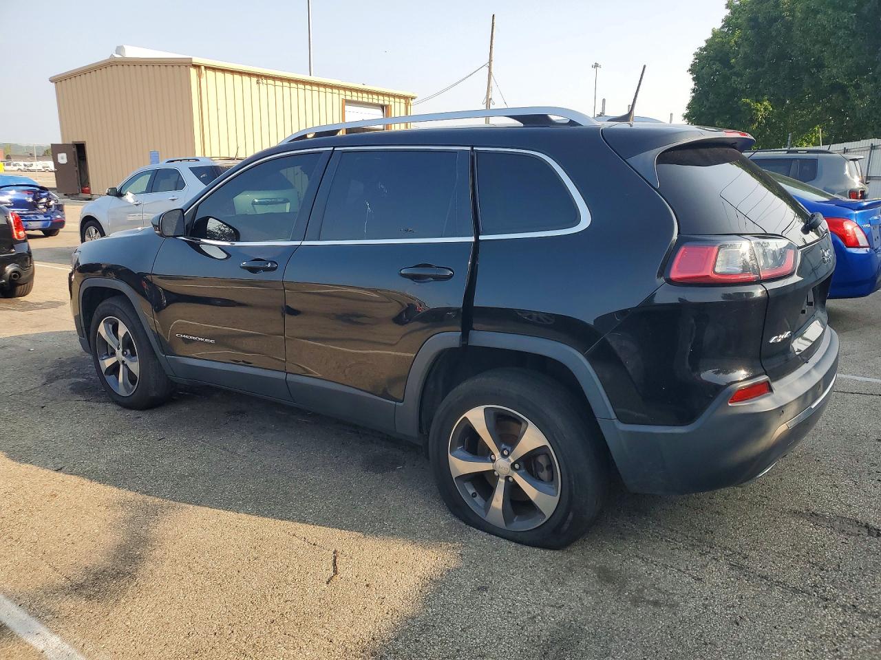 2019 JEEP CHEROKEE