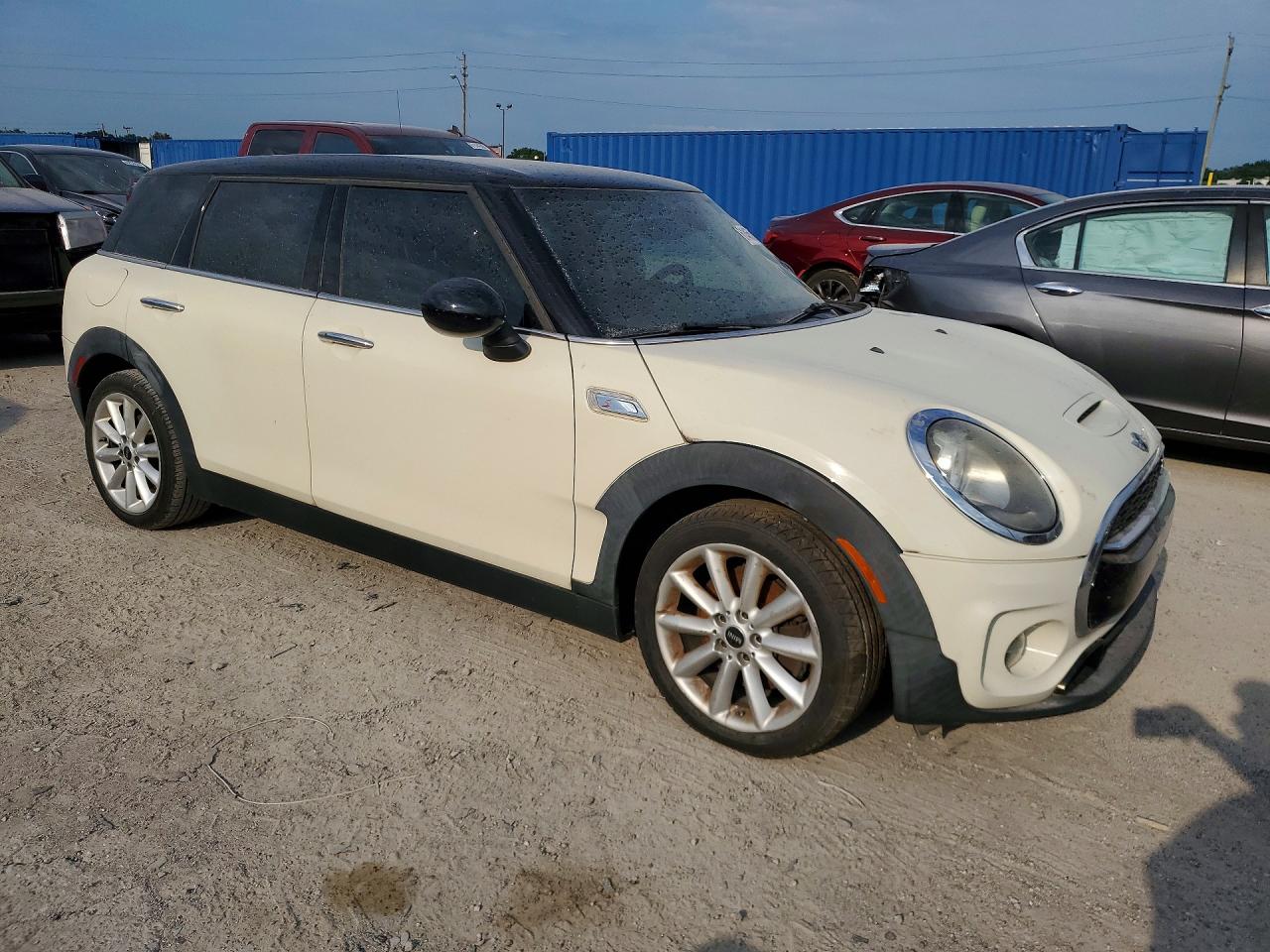 2016 MINI COOPER