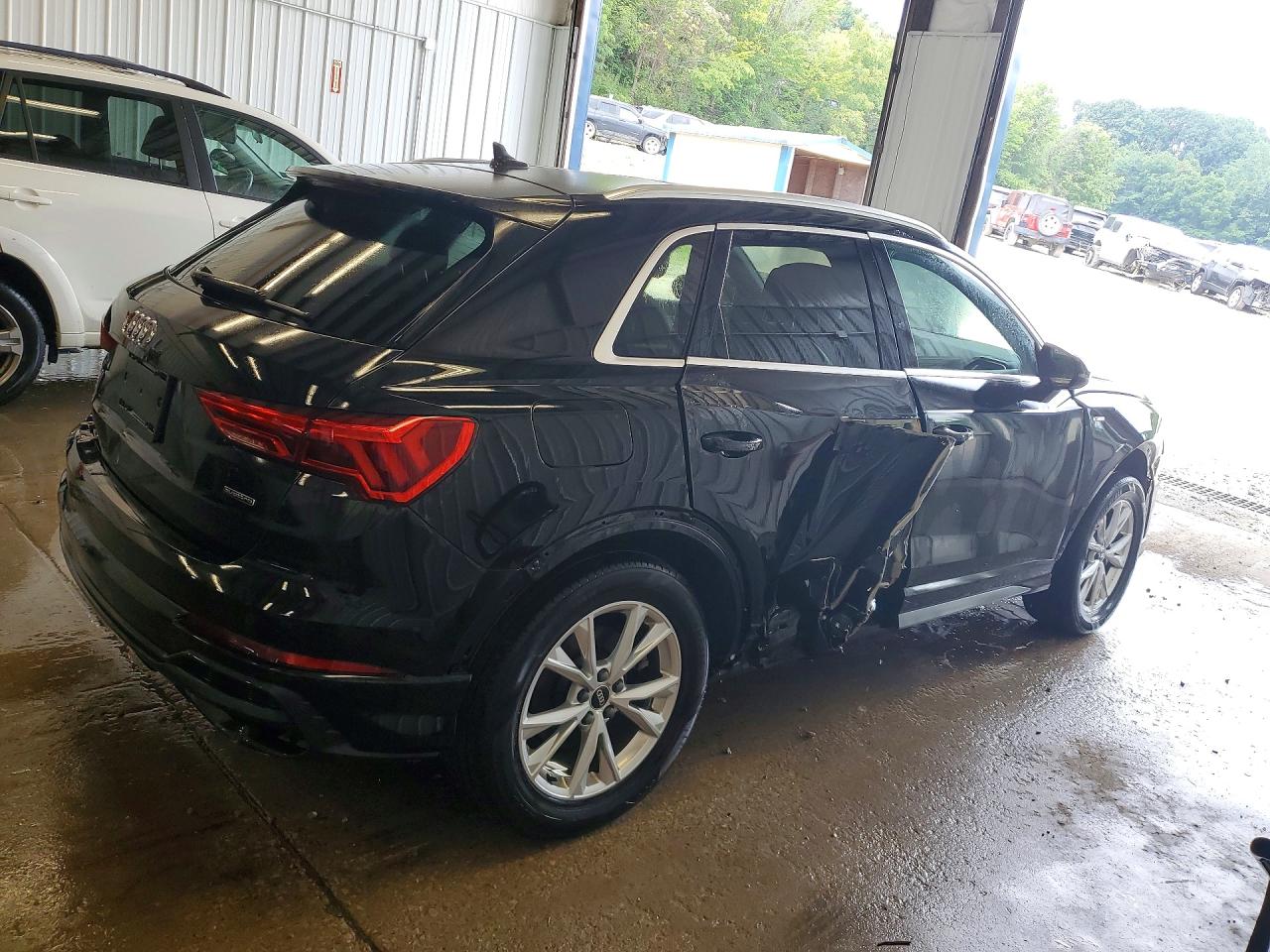 2022 AUDI Q3