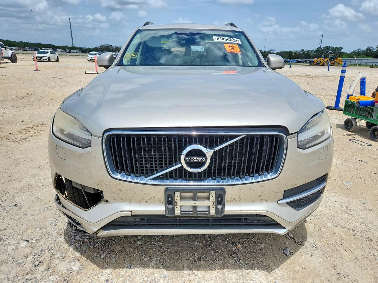 2016 VOLVO XC90
