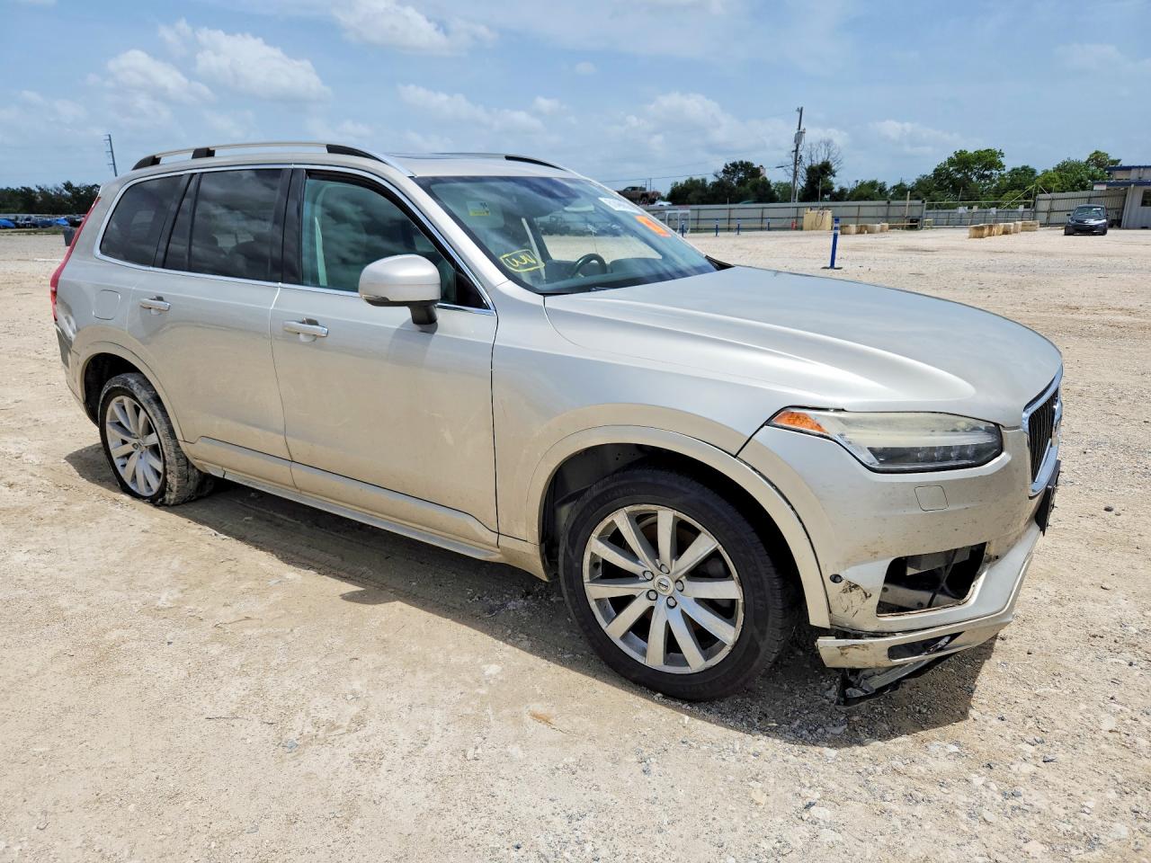 2016 VOLVO XC90