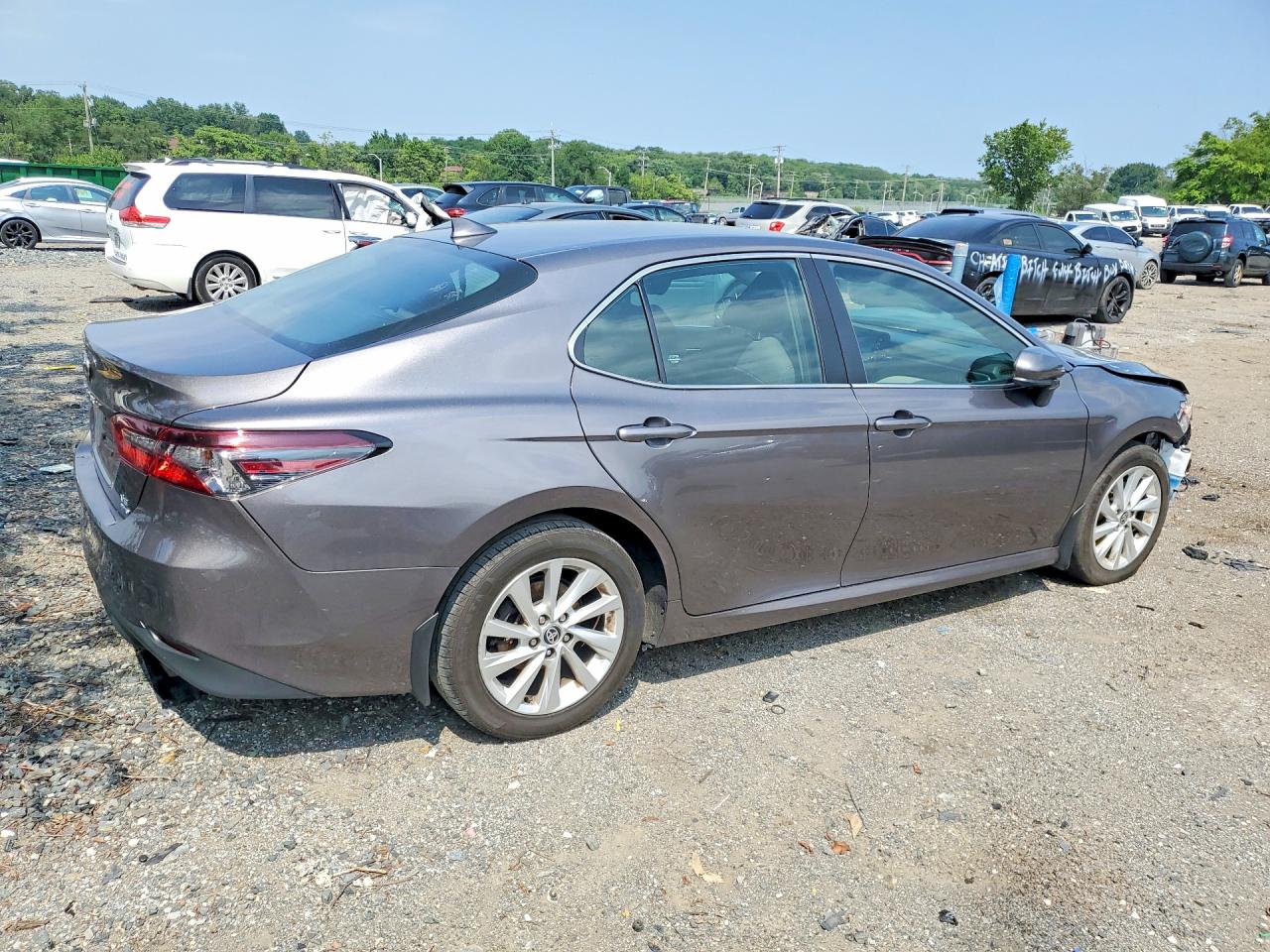 2024 TOYOTA CAMRY
