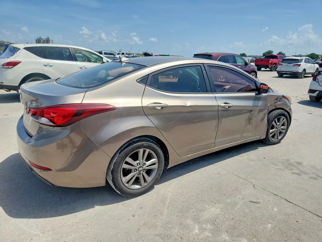 2016 HYUNDAI ELANTRA