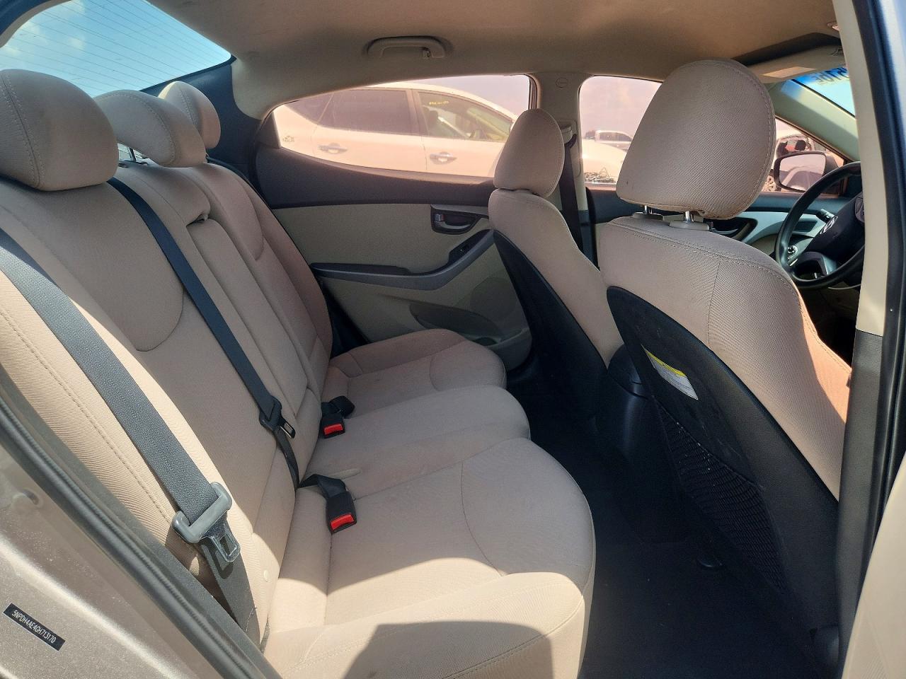 2016 HYUNDAI ELANTRA