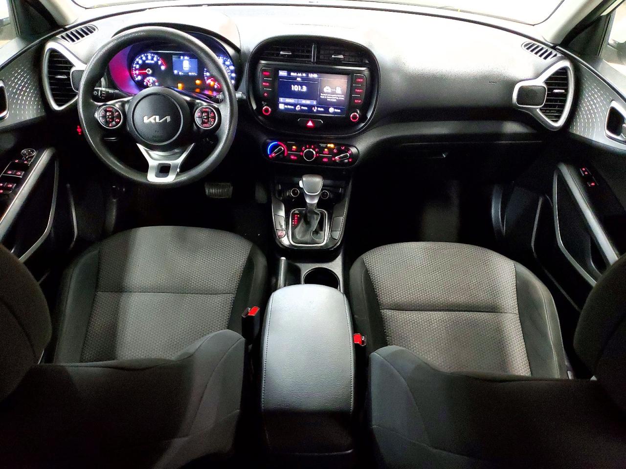 2022 KIA SOUL