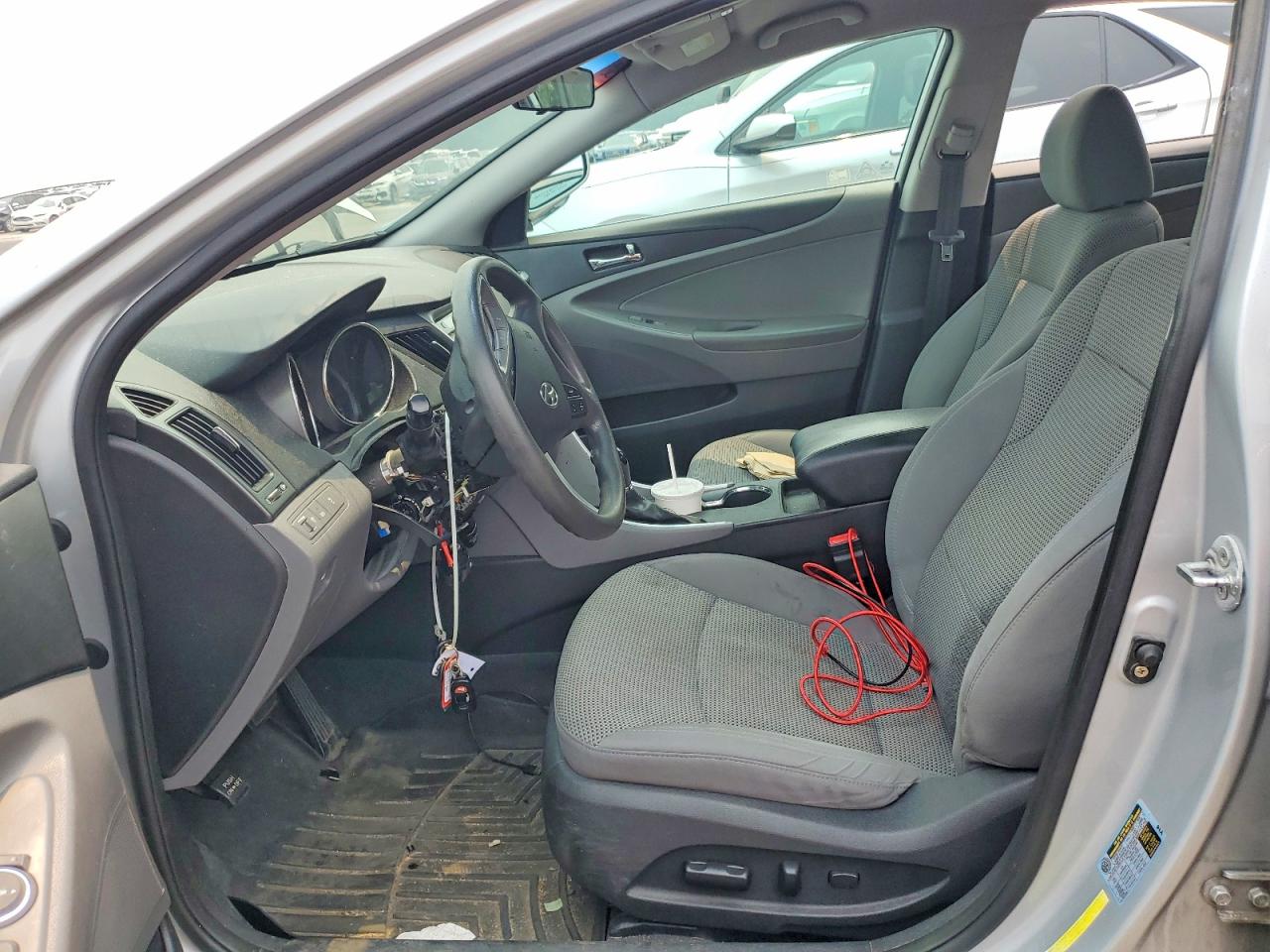 2011 HYUNDAI SONATA
