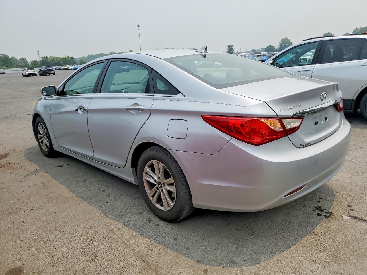 2011 HYUNDAI SONATA