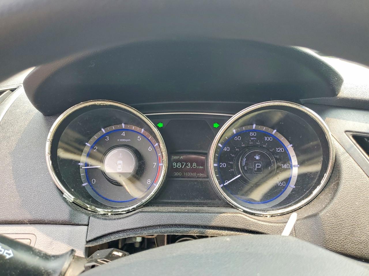 2011 HYUNDAI SONATA