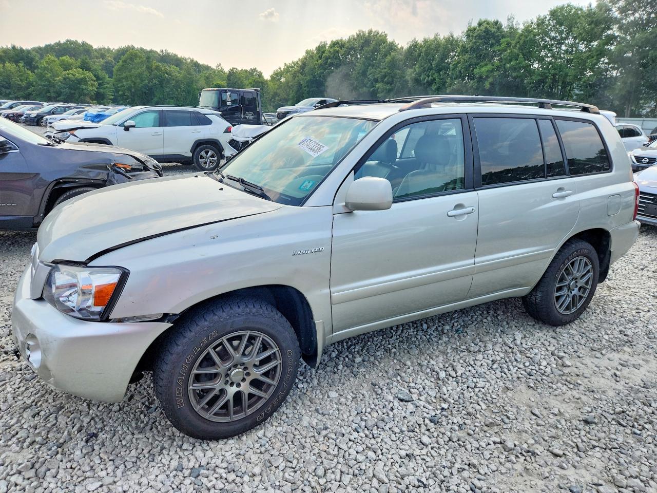 2004 TOYOTA HIGHLANDER