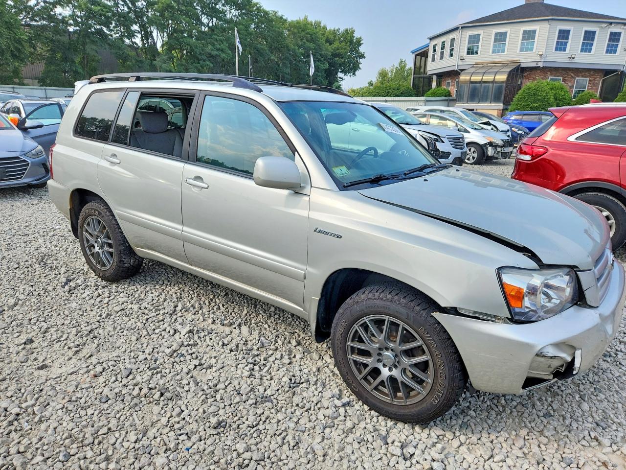 2004 TOYOTA HIGHLANDER