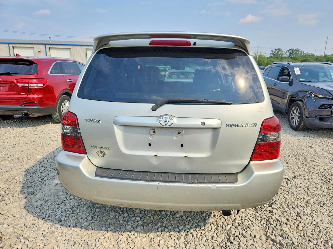 2004 TOYOTA HIGHLANDER