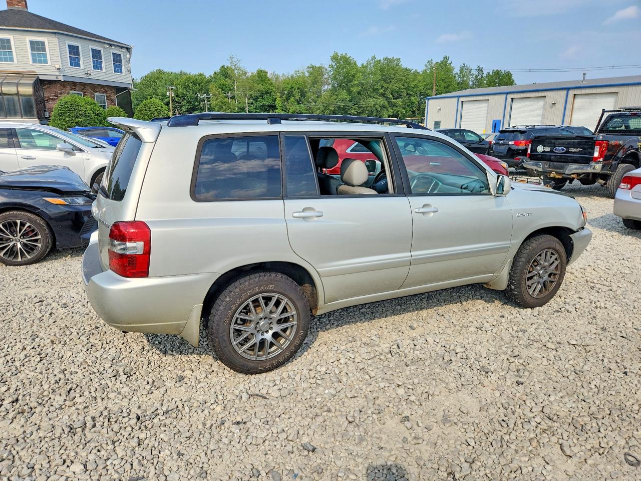 2004 TOYOTA HIGHLANDER