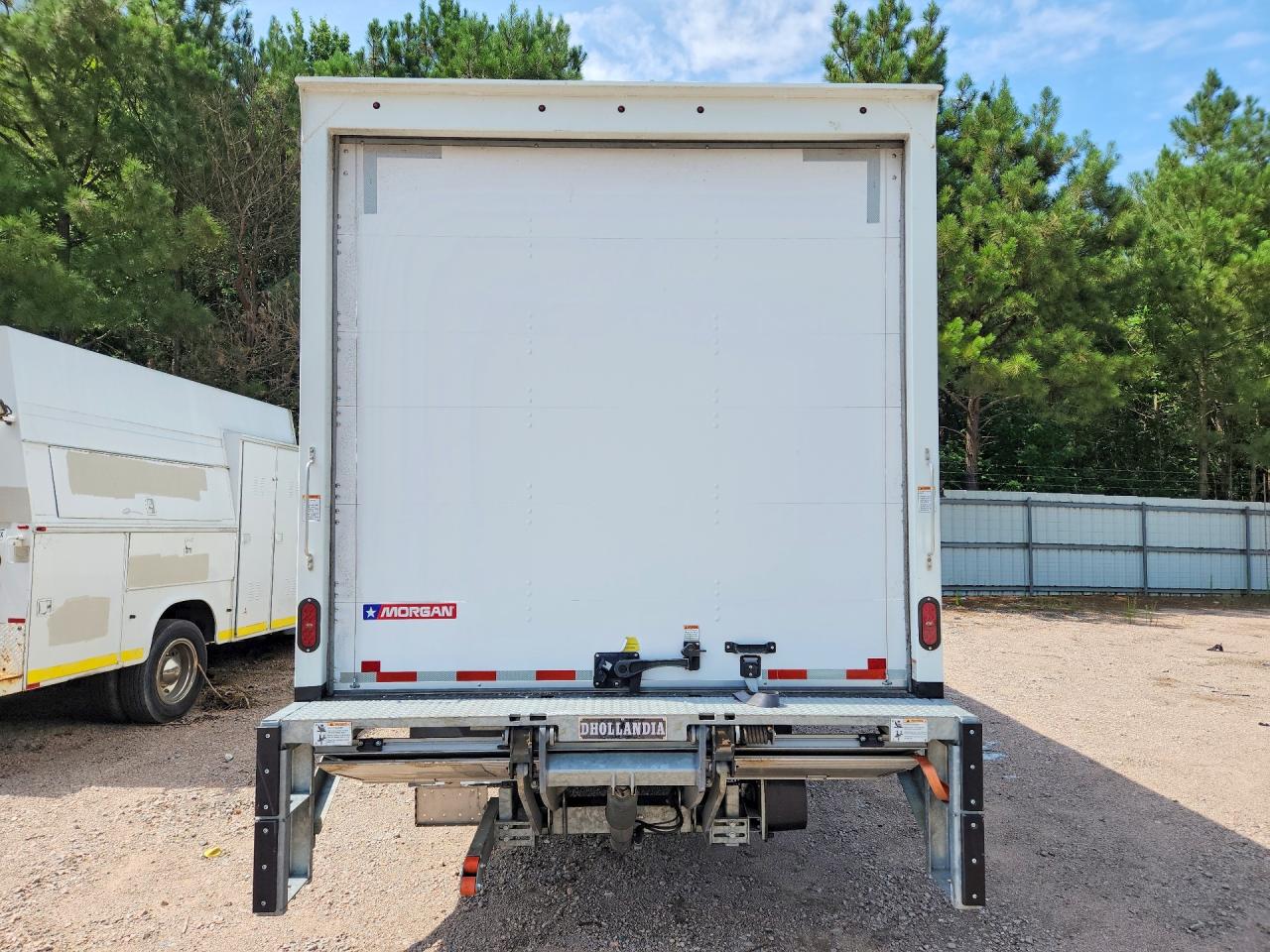 2021 ISUZU NPR