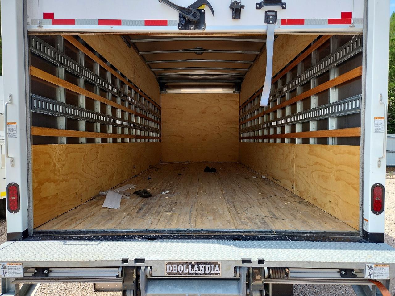 2021 ISUZU NPR