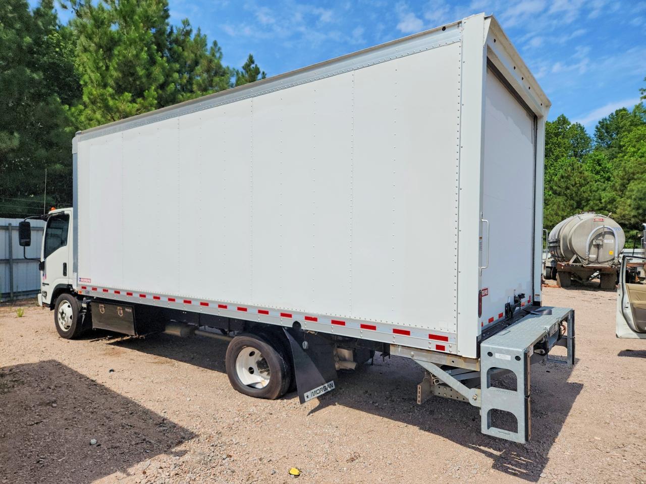 2021 ISUZU NPR