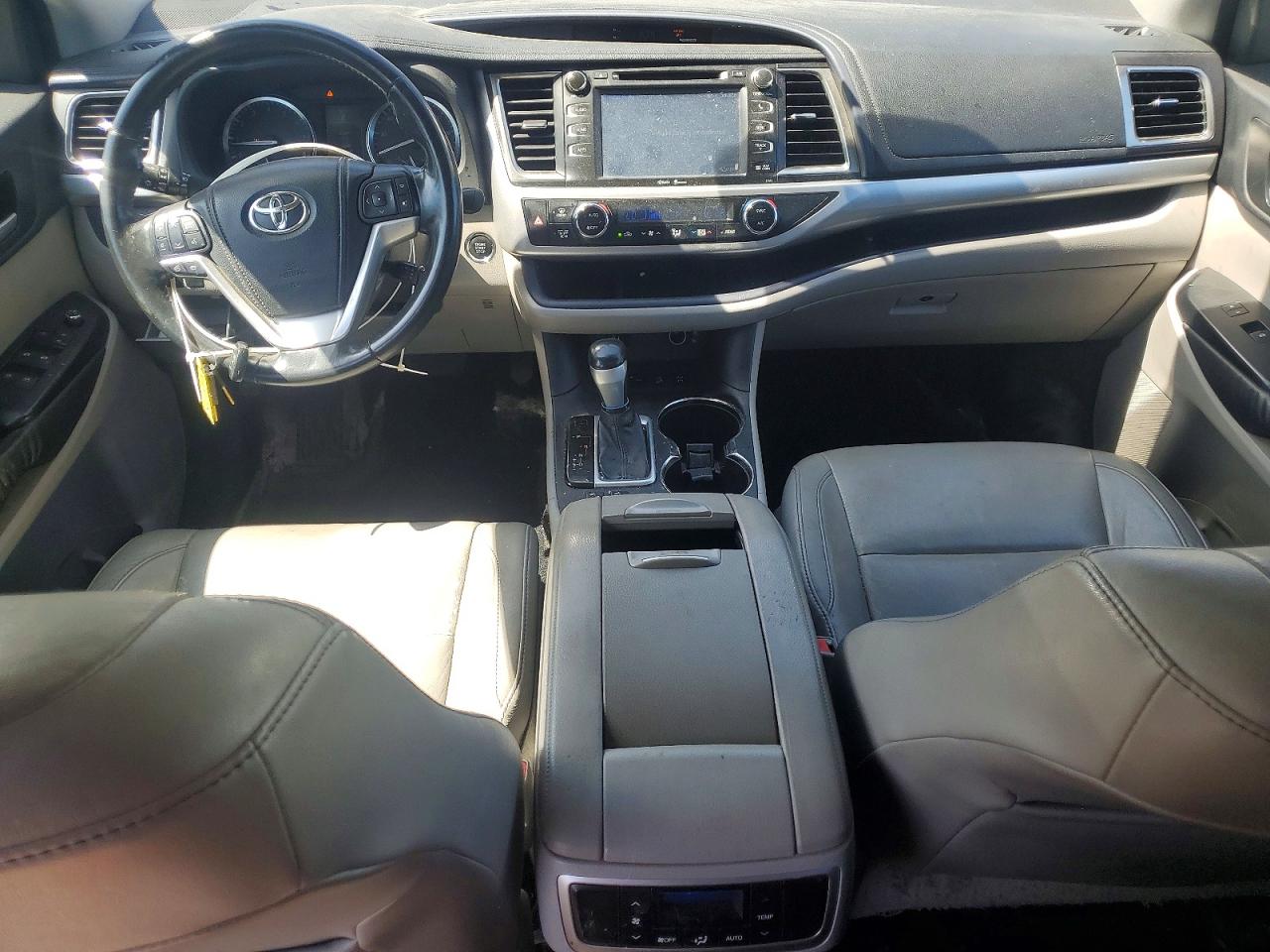2014 TOYOTA HIGHLANDER