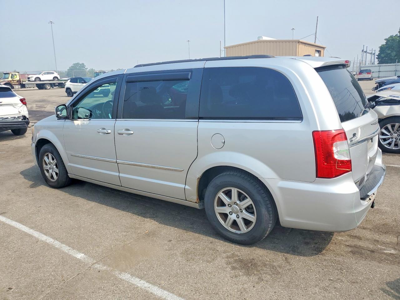 2012 CHRYSLER MINIVAN