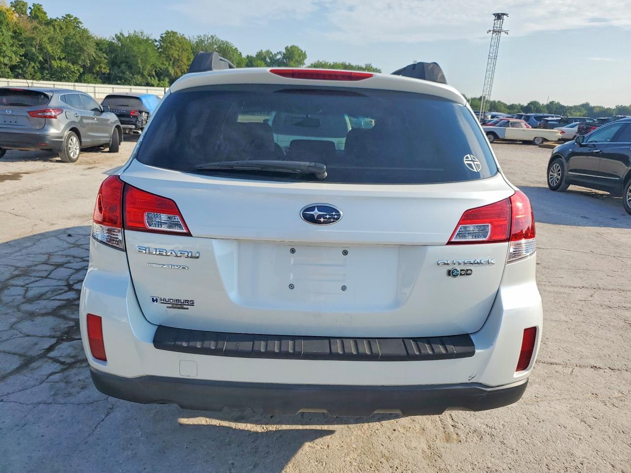 2013 SUBARU OUTBACK