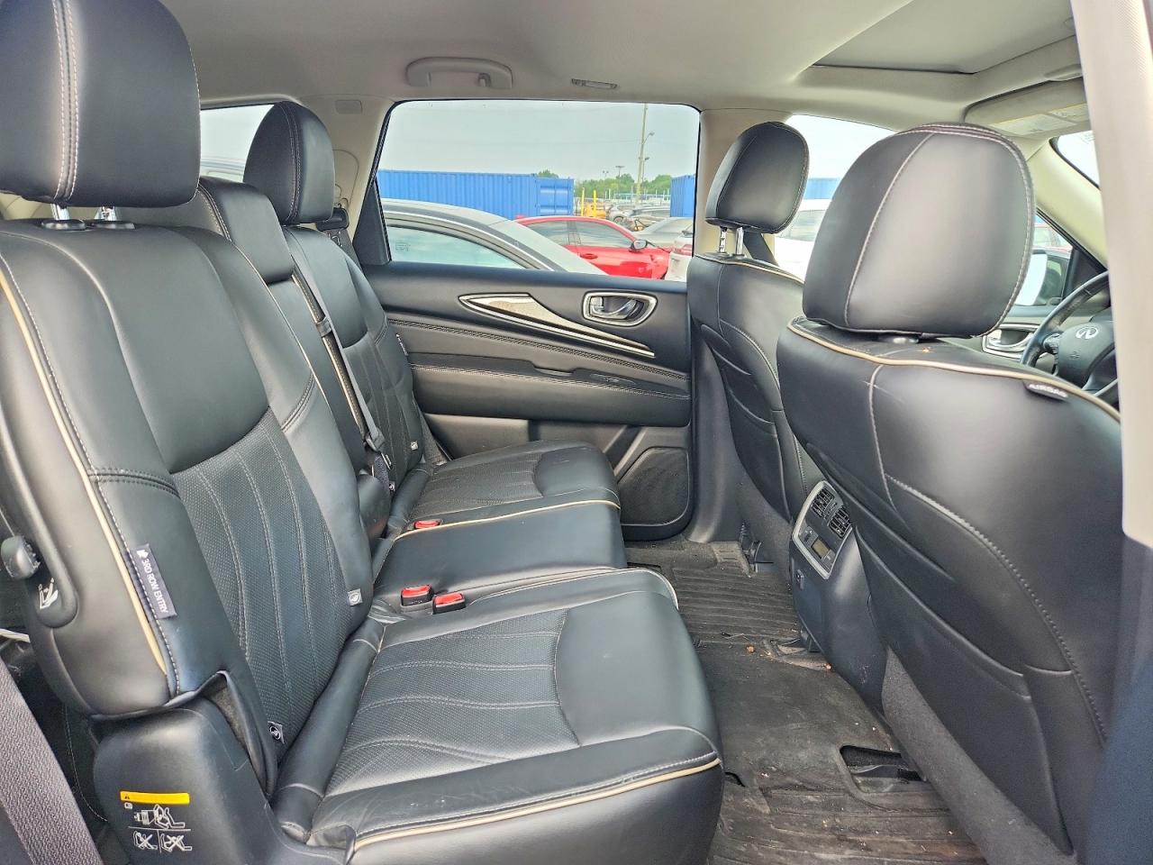 2018 INFINITI QX60 BASE