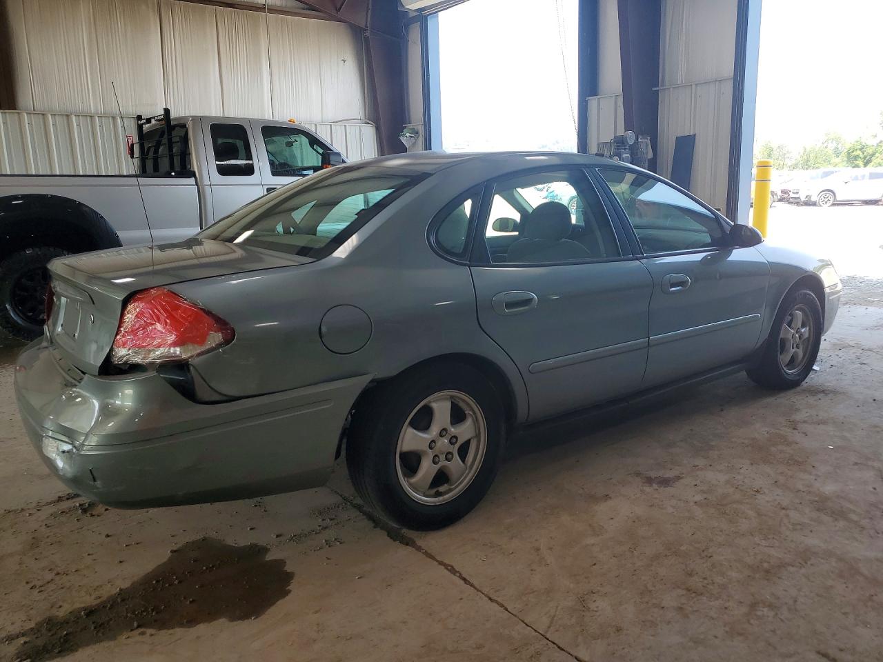 2006 FORD TAURUS