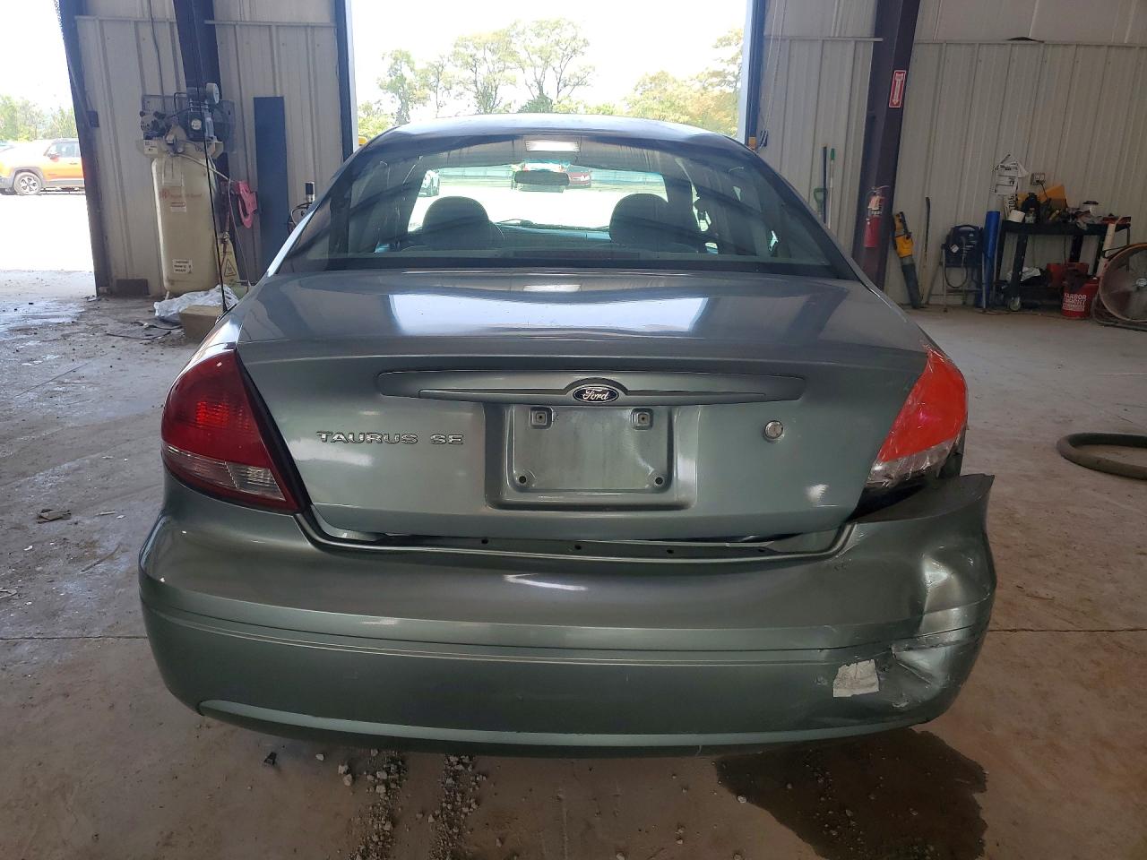 2006 FORD TAURUS