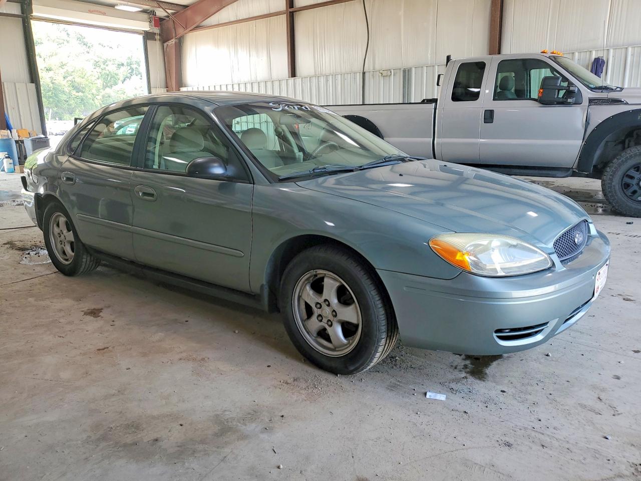 2006 FORD TAURUS