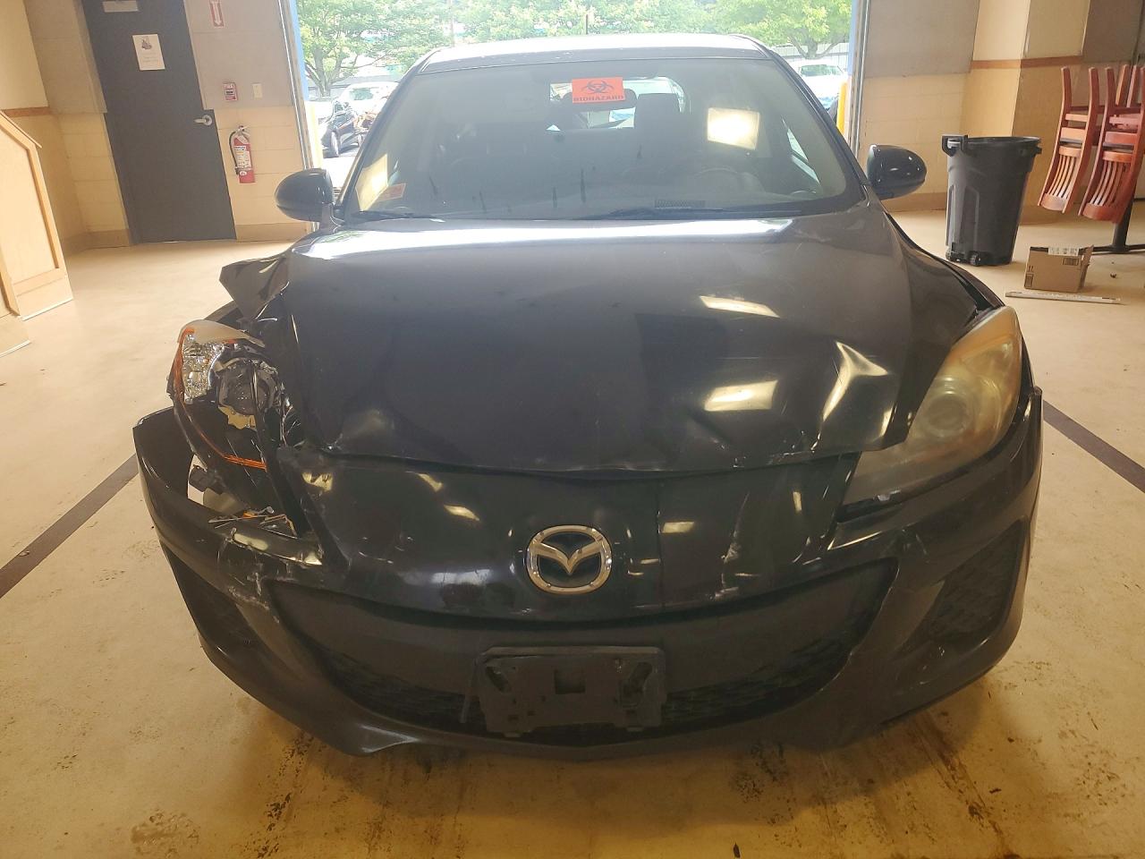 2013 MAZDA 3