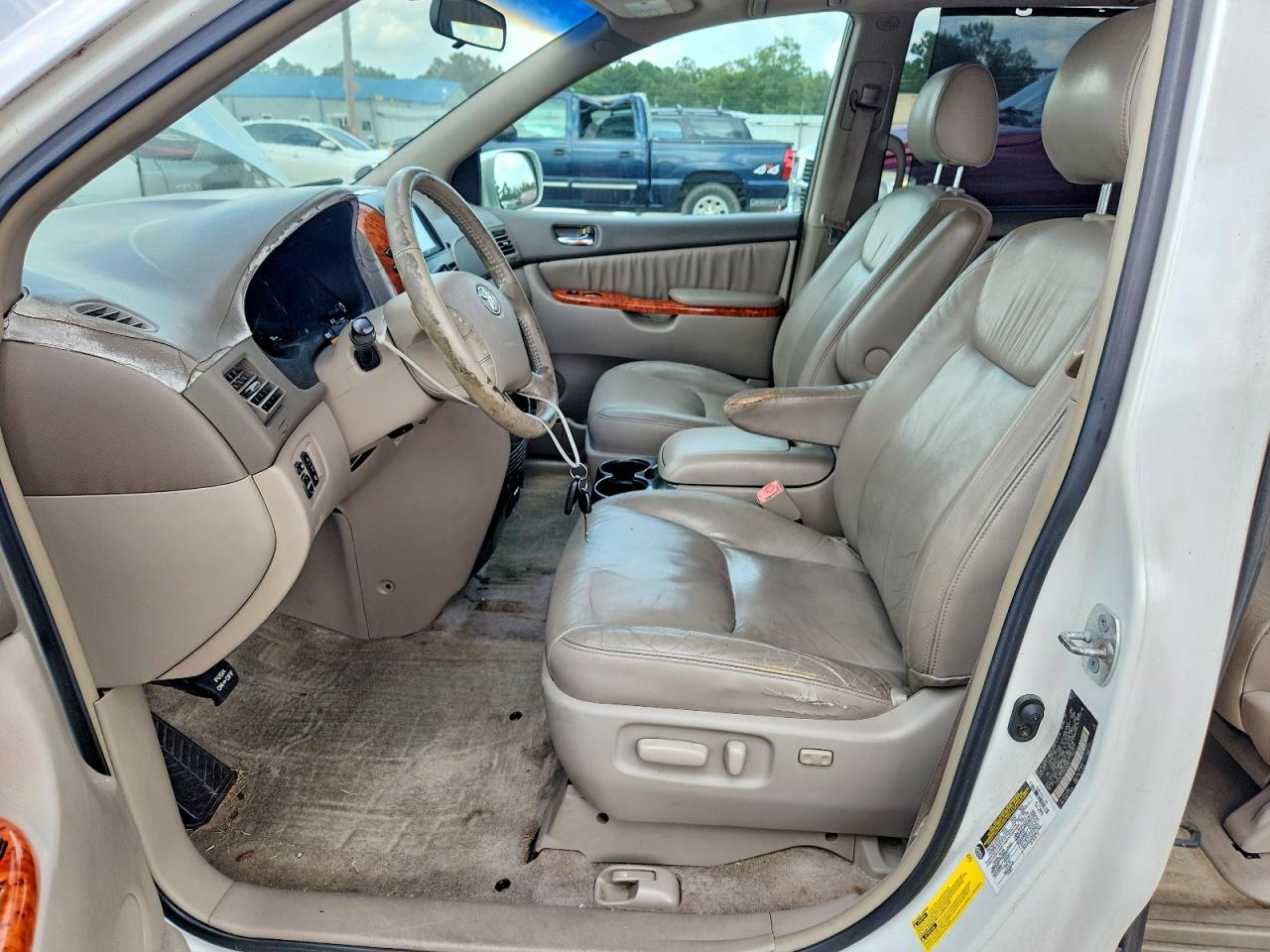 2006 TOYOTA SIENNA