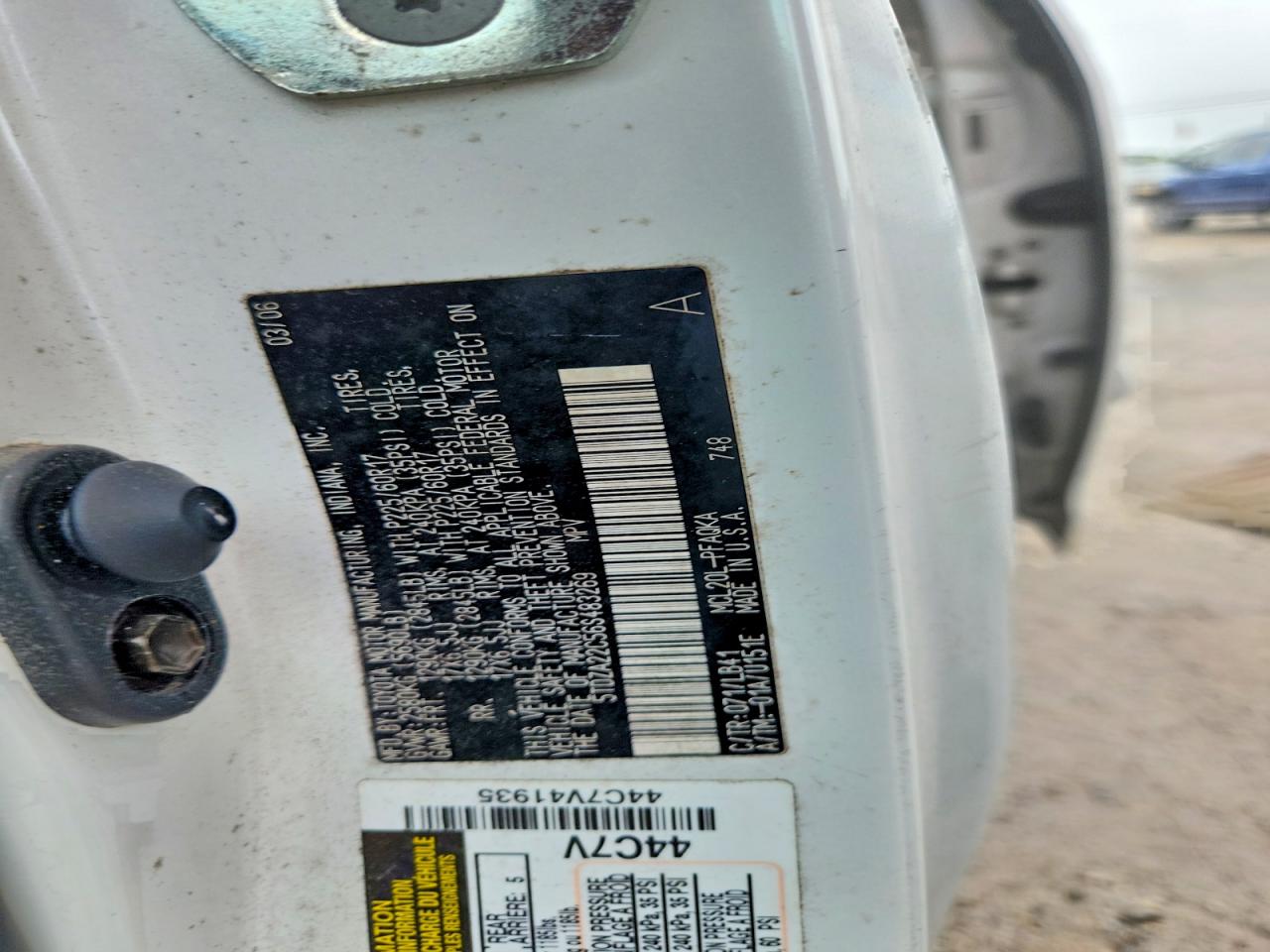 2006 TOYOTA SIENNA