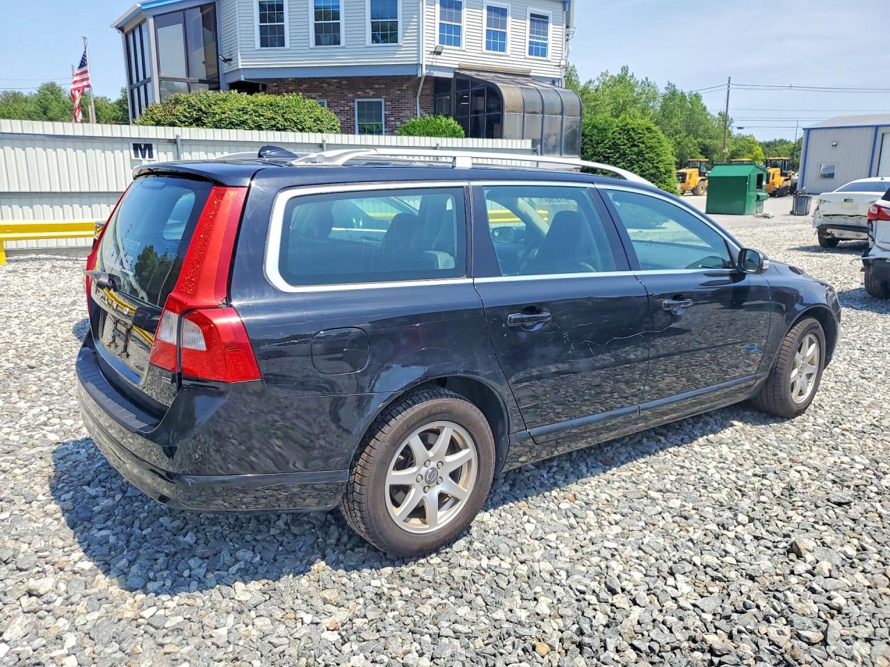 2008 VOLVO V70