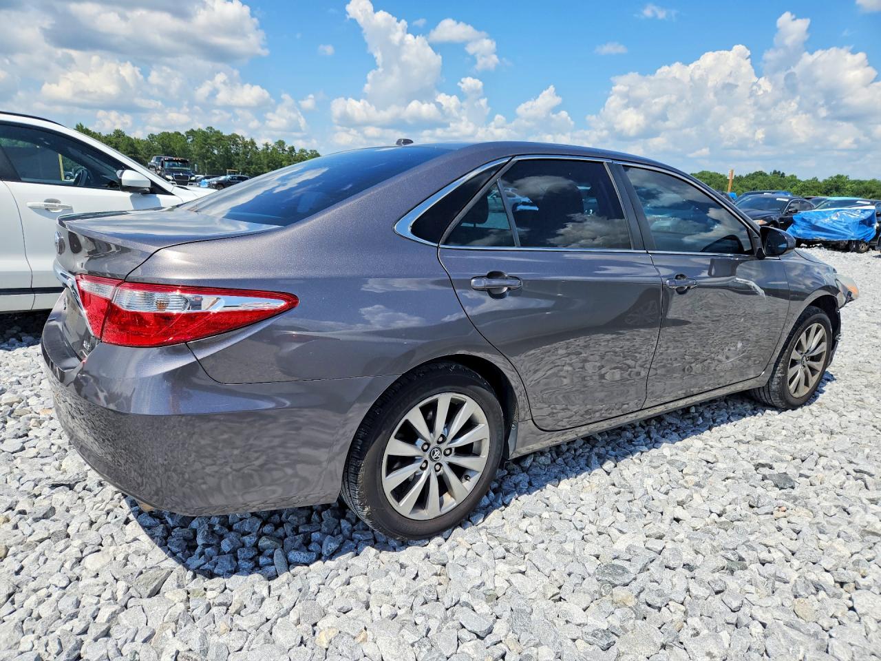 2017 TOYOTA CAMRY