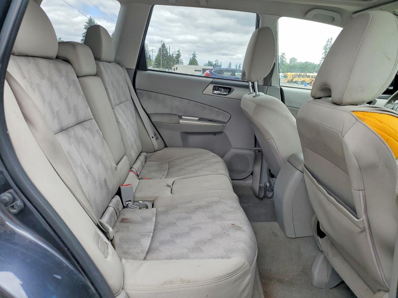 2010 SUBARU FORESTER