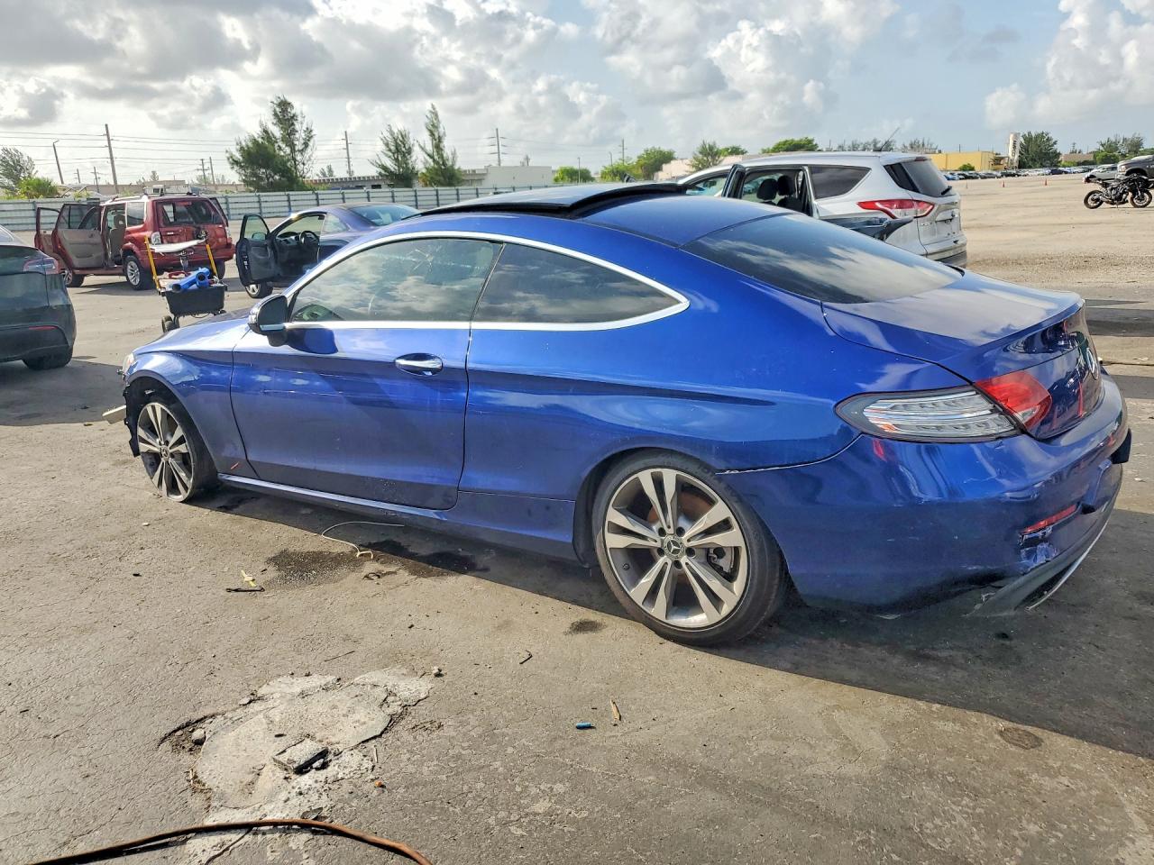2017 MERCEDES-BENZ C-CLASS