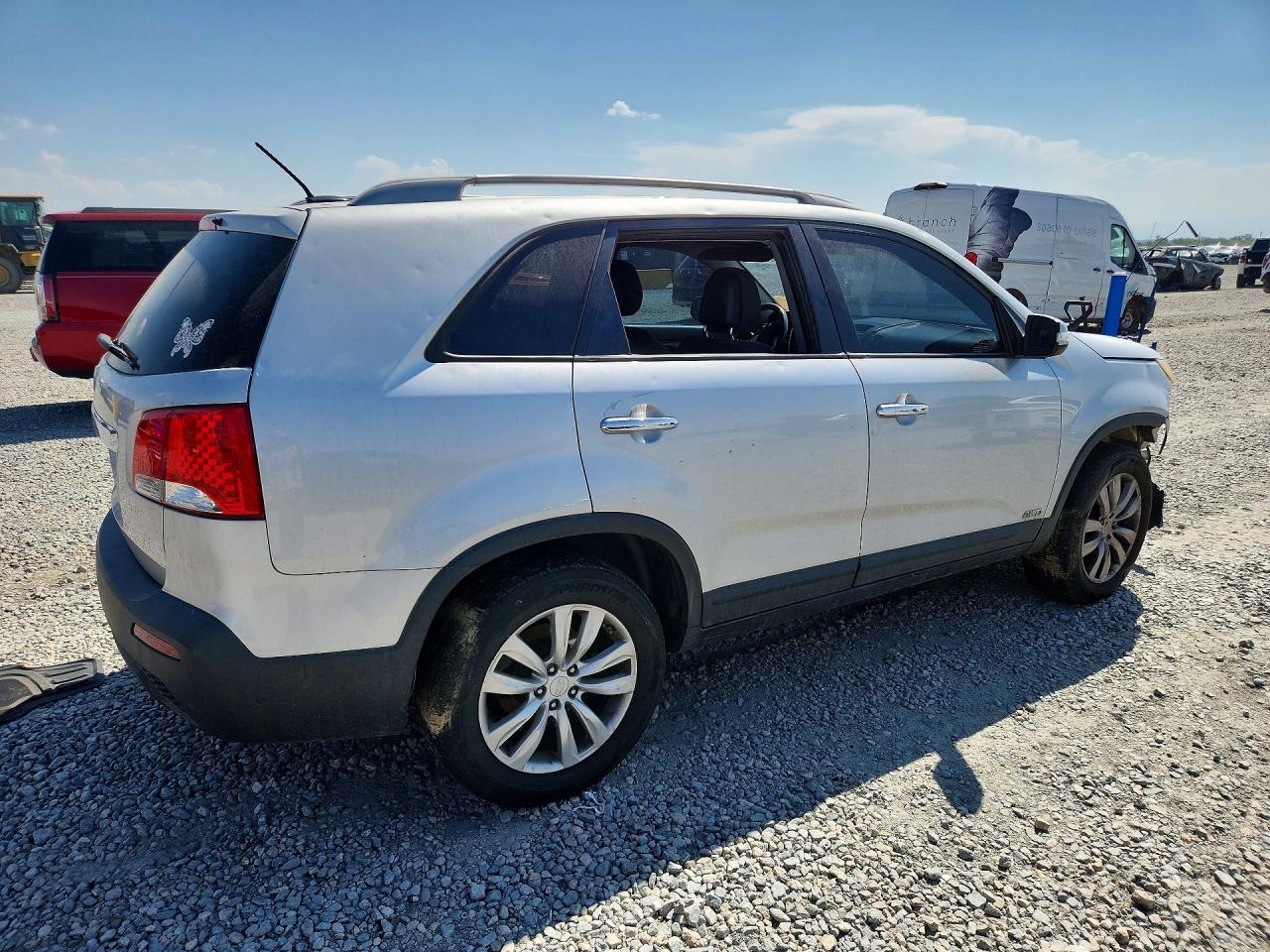 2011 KIA SORENTO
